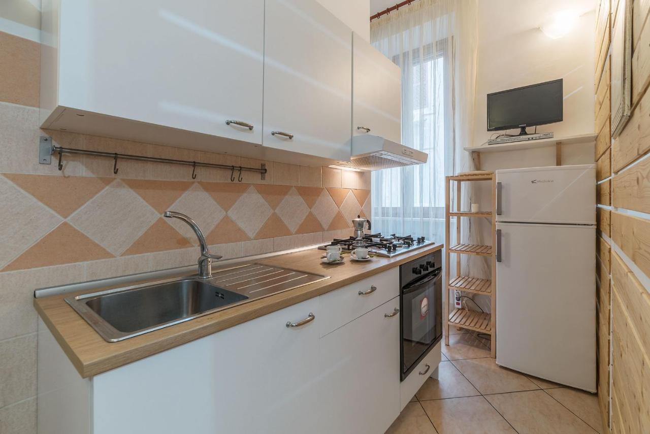 Vittorio Emmanuele & Colosseo Studio Rome Extérieur photo